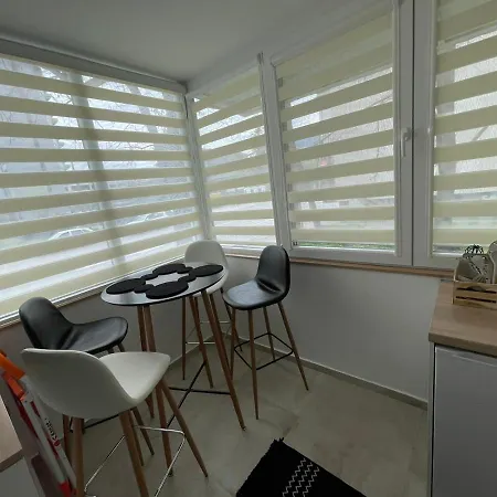 Urban 1 - For Modern Nomads דירה סקופיה